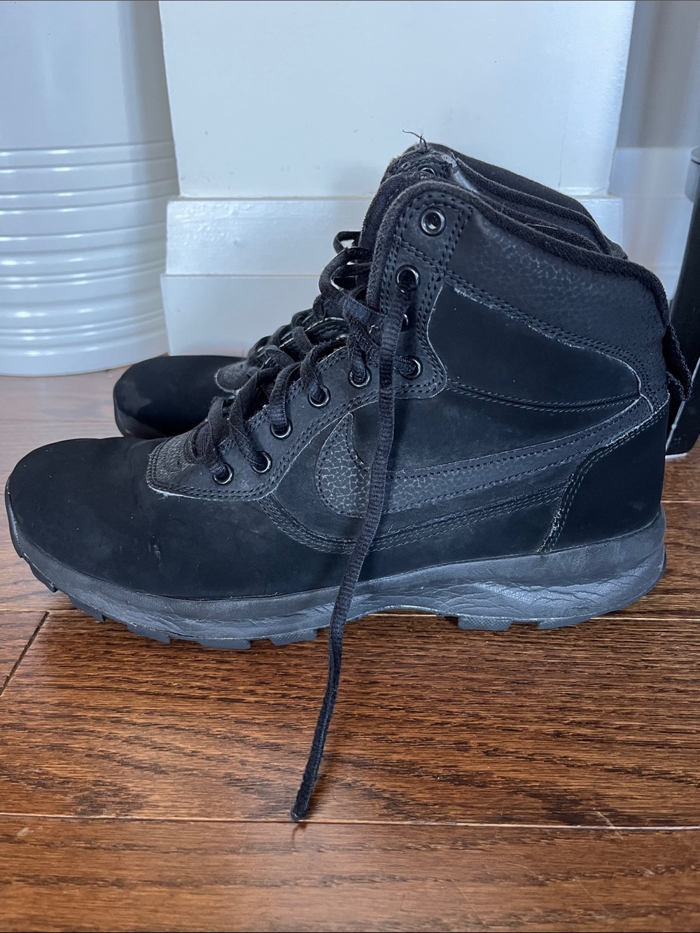 Nike Men's Black Lace-Up High-Top